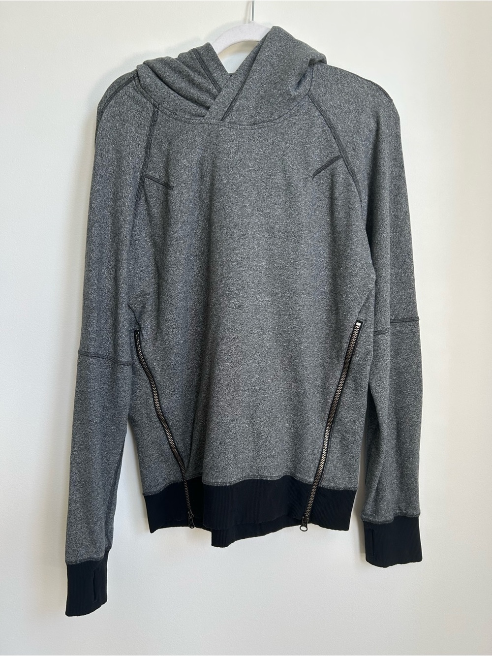 Lululemon Pullover Sweater Size 6
